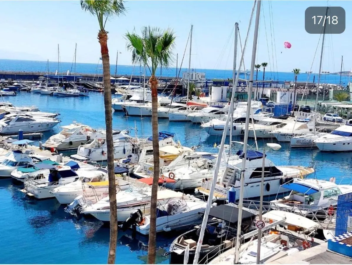 אדחה First Line Ocean View Apartment In Los Geranios ספרד