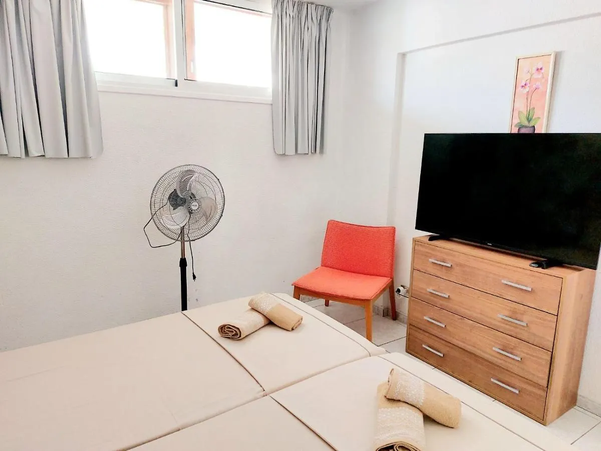 אדחה First Line Ocean View Apartment In Los Geranios