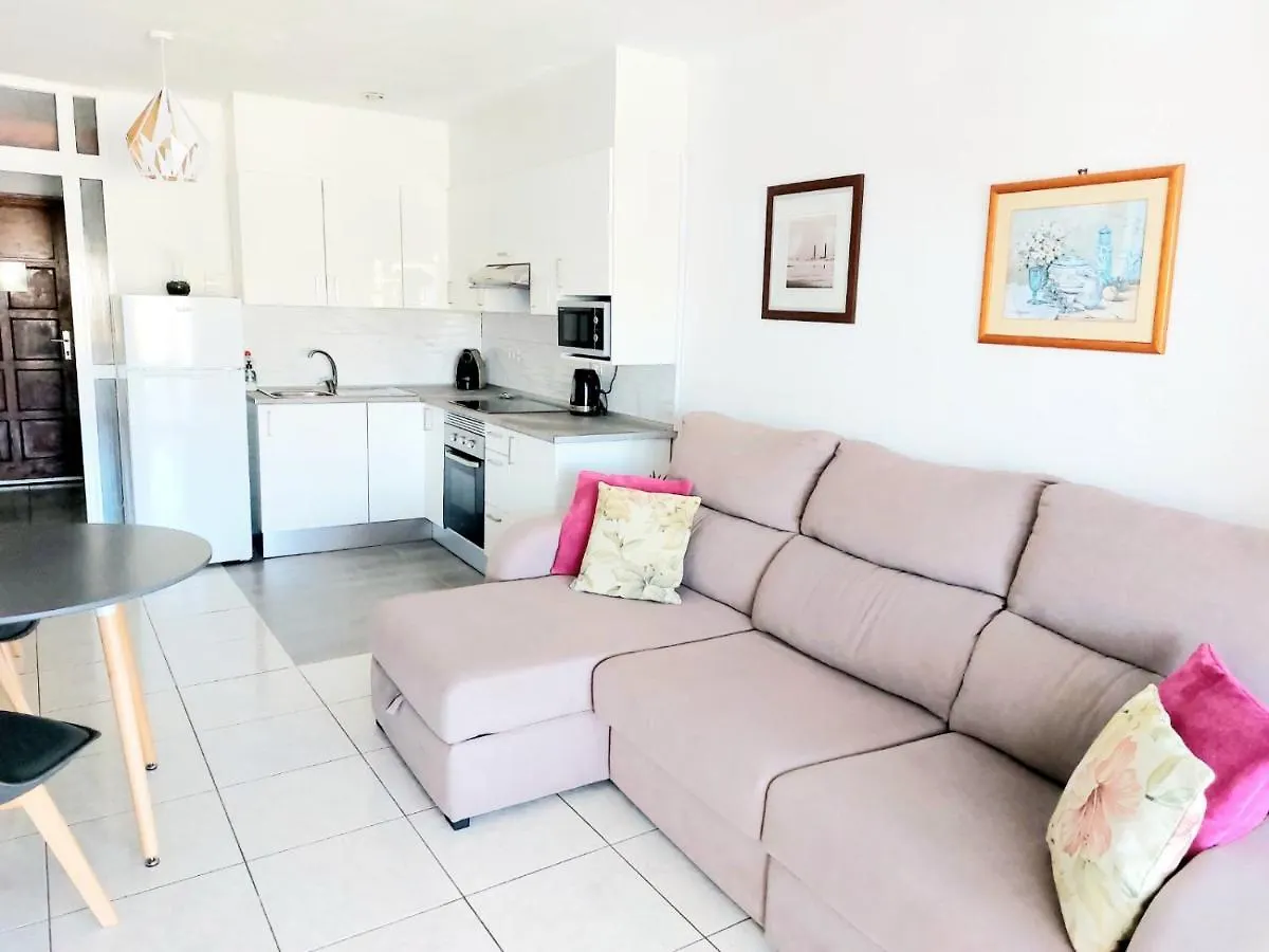 אדחה First Line Ocean View Apartment In Los Geranios ספרד